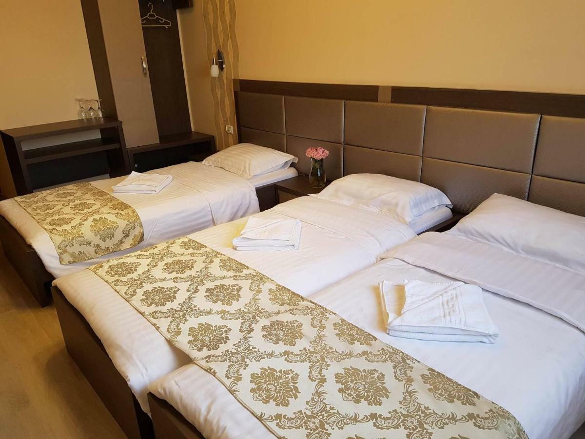 Hotel Caras أورافيتا المظهر الخارجي الصورة