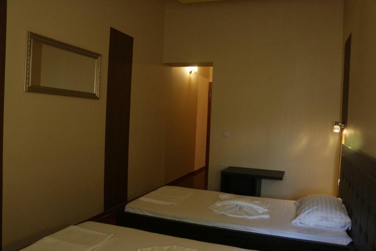 Hotel Caras أورافيتا المظهر الخارجي الصورة