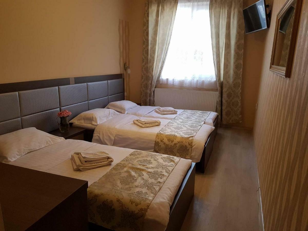 Hotel Caras أورافيتا المظهر الخارجي الصورة